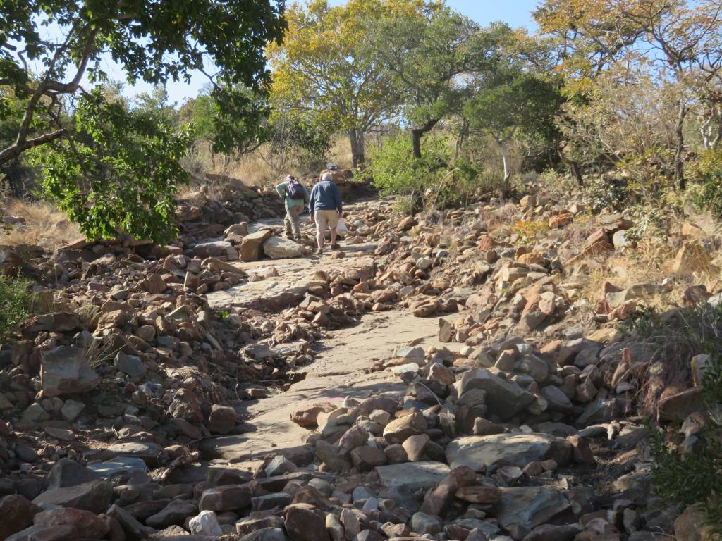 Sable ranch hiking path